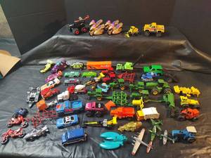 lot 475 image: Mixed Diecast Vehicle Collection - Hot Wheels, Tonka, Match Box and More
