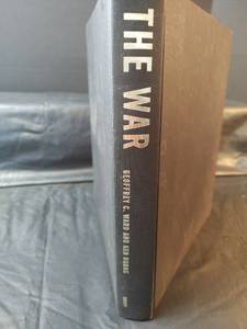 lot 524 image: The War An Intimate History 1941-1945 by Geoffrey C. Ward