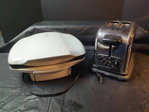 lot 534 image: BagelToaster and Hamilton Beach Indoor Grill