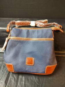 lot 543 image: Dooney & Bourke Blue Leather Bag