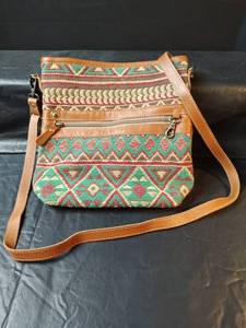 lot 578 image: Myra Bag Southwestern Pattern Crossbody Purse