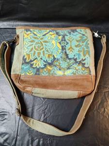 lot 579 image: Myra Bag Canvas Crossbody with Floral Pattern
