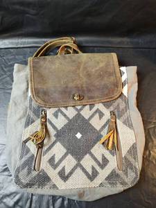 lot 580 image: Myra Bag Canvas Leather Backpack