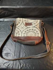 lot 581 image: Myra Bag Canvas and Leather Crossbody Purse