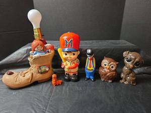 lot 597 image: 1970s Boot Lamp with Character Figurines