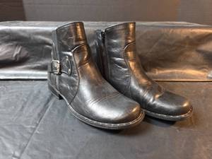 lot 603 image: Bare Traps Black Leather Ankle Boots with Buckle Detail Size 9M