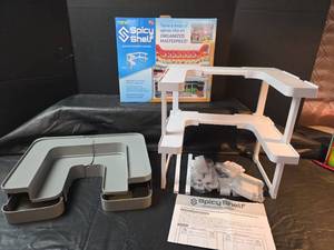 lot 624 image: 2 Expandable Kitchen Cabinet Organizers