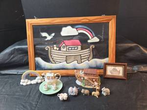 lot 631 image: Noahs Ark Collection with Decorative Art and Figurines