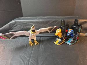 lot 645 image: Power Rangers White Tigerzord with Thunder Megazord Set