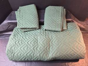 lot 657 image: Full Size Quilted Sage Green Bed Cover and 2 Pillow Shams