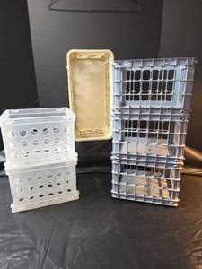 lot 669 image: Sterilite Plastic Storage Baskets