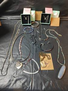 lot 713 image: Mixed Jewelry Collection Including Celnsy Pendants