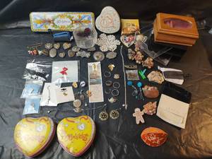 lot 717 image: Brighton Tin Jewelry Boxes and Assorted Jewelry Lot and More