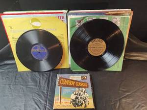 lot 748 image: Vintage Mixed Lot of Classic Vinyl Records - Christmas, Western & Musical