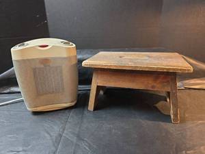 lot 767 image: Sunbeam Space Heater and Foot Stool