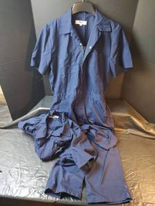 lot 809 image: Toptie Navy Blue Work Coveralls, Size Small