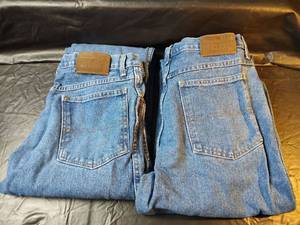 lot 817 image: Unifirst Premium Denim Jeans - 32 x 34