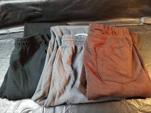 lot 822 image: Sweat Pants Bundle, See Sizes