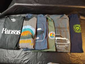 lot 832 image: T-Shirt Collection, S, L & XL