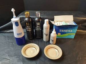 lot 847 image: Personal Care Collection Bundle