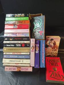 lot 906 image: 1980s-1990s Romance Novel Collection