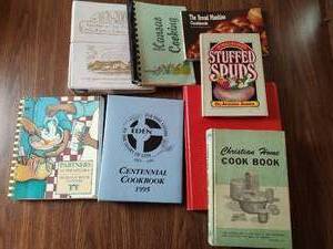 lot 941 image: Collection of 1980s-1990s Cookbooks Bundle