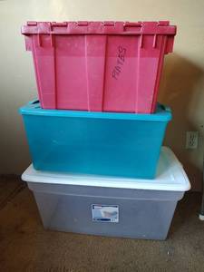 lot 1001 image: Storage Container Set - Different Sizes