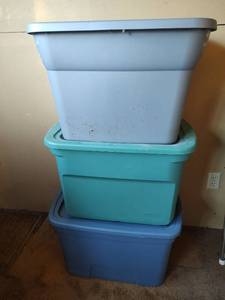 lot 1002 image: Sterilite Storage Container Set - Multiple Sizes