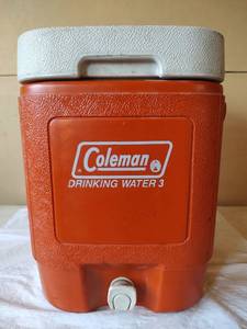 lot 1007 image: Vintage Coleman Water 3 Gallon Cooler