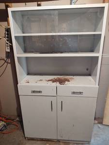 lot 1034 image: White Metal Display Cabinet with Storage, 36 wide x  66 tall x 14.5 deep