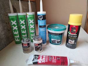 lot 1039 image: Home Improvement Adhesive and Sealant Bundle