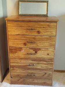 lot 1040 image: 5-Drawer Dresser with Blue-Gold Frame Mirror, 30 wide x 45 tall x 15 deep