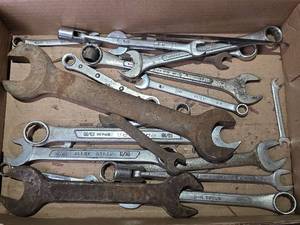 lot 1518 image: Combination Wrenches
