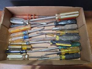 lot 1520 image: Mixed Lot of  Screwdrivers