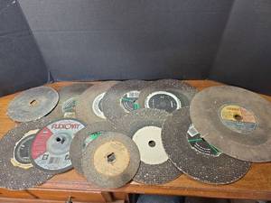 lot 1523 image: Bulk Cutting Discs - Mixed Brands