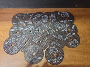 lot 1527 image: Weiler Tiger Abrasive Cutting Discs Set