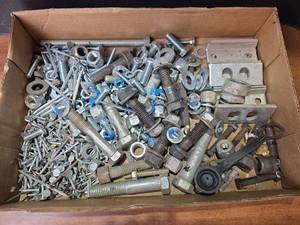 lot 1537 image: Mixed Hardware Lot - Nuts, Bolts and Fasteners