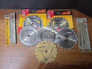 lot 1539 image: Irwin 5-12 inch Circular Saw Blade Set with Jig Saw Blades