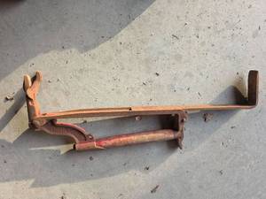 lot 1549 image: Antique Brick Carrier