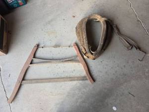 lot 1550 image: Buck Saw with Leather Horse Collar