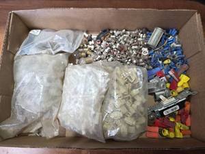 lot 1552 image: Mixed Lot Cable Connectors,Terminal Ends and More