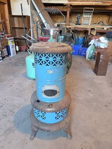 lot 1571 image: Perfection Blue Kerosene Heater Model 230