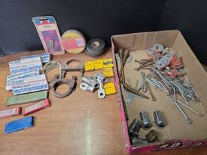 lot 1610 image: Automotive Parts and Hardware Lot
