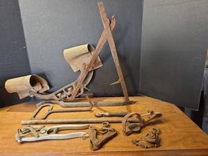 lot 1636 image: Antique Farm Items