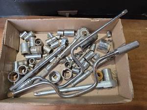 lot 1649 image: Mixed Socket and Wrench Set