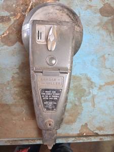 lot 1664 image: Duncan Miller Parking Meter - Chicago Made no key