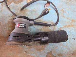 lot 1668 image: Porter Cable 382 Random Orbit Palm Sander