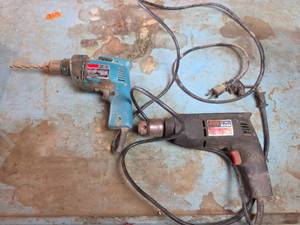 lot 1670 image: Makita 6404 & Skil 6345 Power Drills