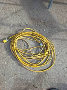 lot 1688 image: Heavy Duty Extension Power Cord
