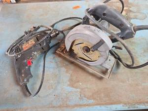 lot 1689 image: Skilsaw HD5510 5-12 Circular Saw and Drill